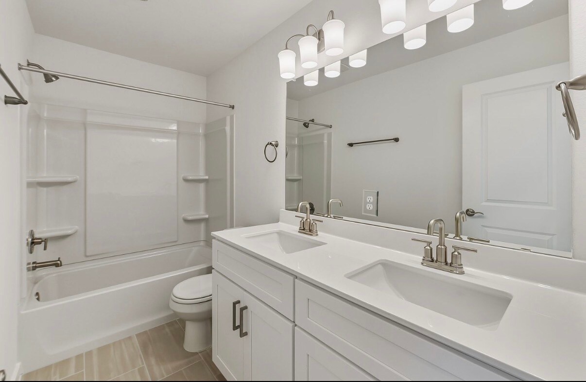 Building Photo - 480 Tailwind Dr