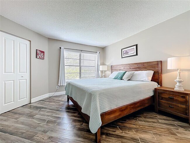 Building Photo - 3944 Atrium Dr