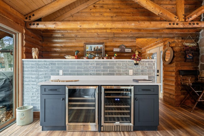 Building Photo - N1508 Wildwood Rd