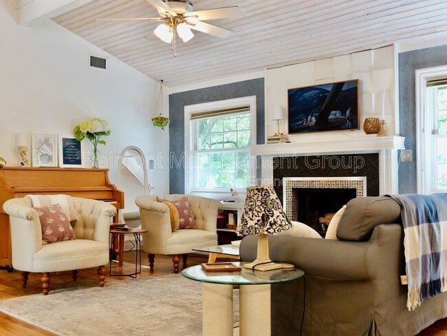 Building Photo - 5376 Majestic Island Cir