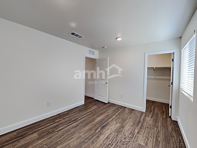 Building Photo - 704 Sienna Rising Drive