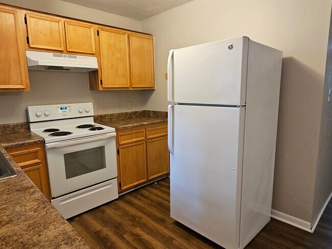 Building Photo - 2985 Woodrich Dr