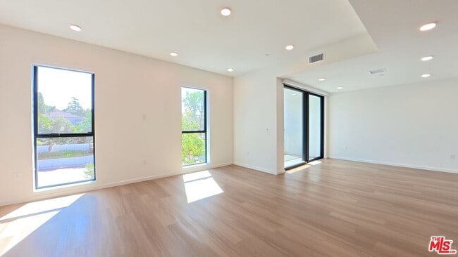 Building Photo - 5119 Colfax Ave