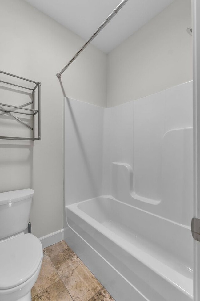 Building Photo - Beautiful Home in Walden Park