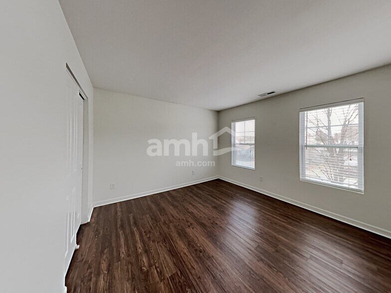 Building Photo - 6840 Horseback Ln