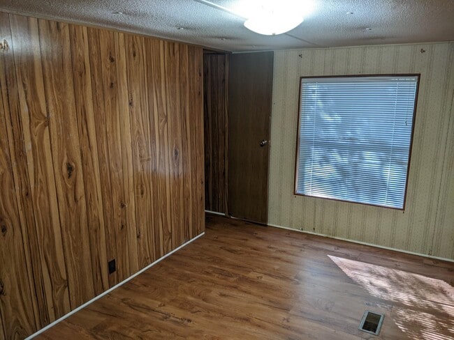 Building Photo - 11231 Daddy Hall Ln