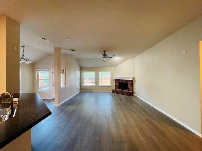 Building Photo - 15425 Fisher Island Dr