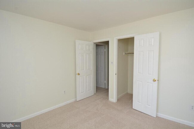 Building Photo - 7378 Jiri Woods Ct