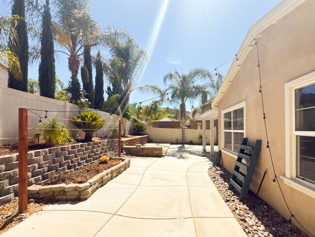 Building Photo - ~Temecula's Wolf Creek Community~ Beautifu...