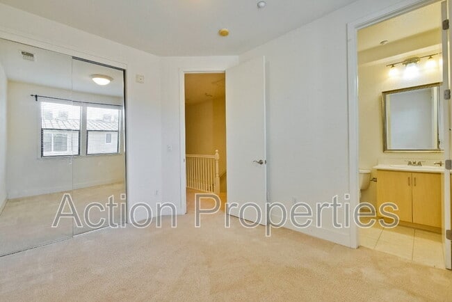 Building Photo - 4206 Rickeys Way