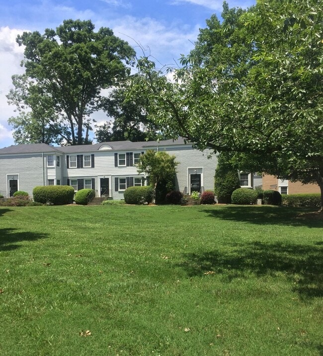 Building Photo - 524 Wakefield Dr