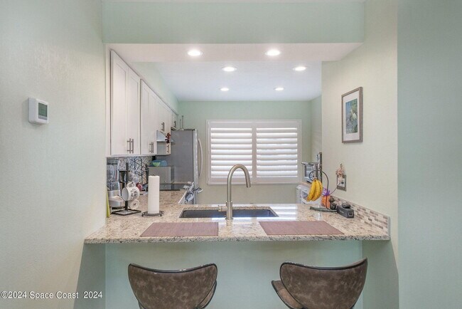 Building Photo - Charming 2-bedroom, 1-bathroom condo