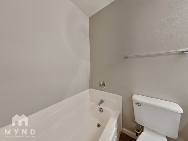 Building Photo - 8125 N 33rd Dr