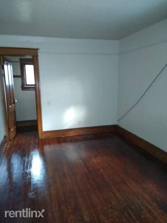 Building Photo - 4 br, 1 bath House - 380 Magnolia St