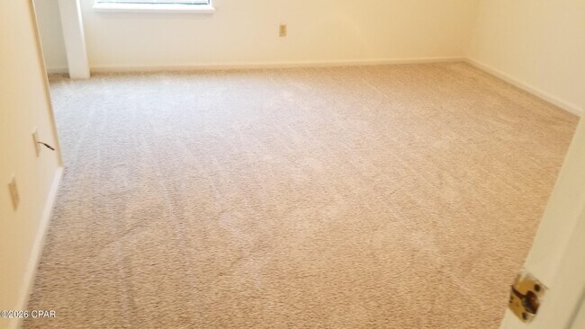 Building Photo - 126 Kristine Blvd