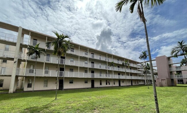 Building Photo - 2800 NW 56th Ave