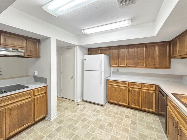 Building Photo - 5717 Taylor Draper Cove