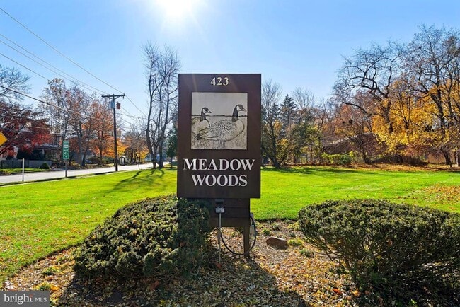 Building Photo - 107 Meadow Woods Ln