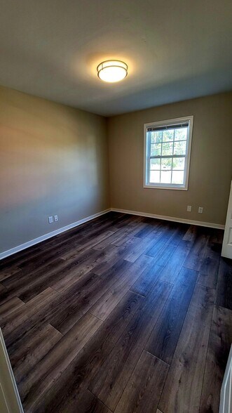 Building Photo - 509 N 35th St