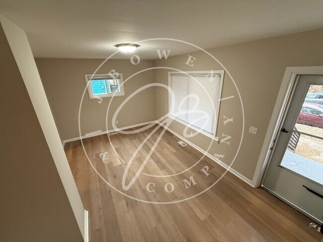 Building Photo - Beautiful 3 bedroom 2 bathroom home in South Toledo