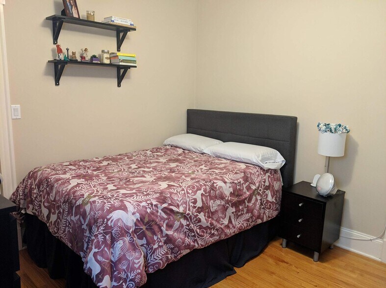 Second Bedroom - 147 Hudson St