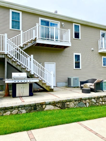 Building Photo - 1 Sorelle Pl