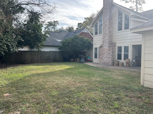 Building Photo - 17718 Surreywest Ln