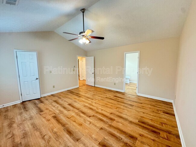 Building Photo - 1444 Glenfield Dr