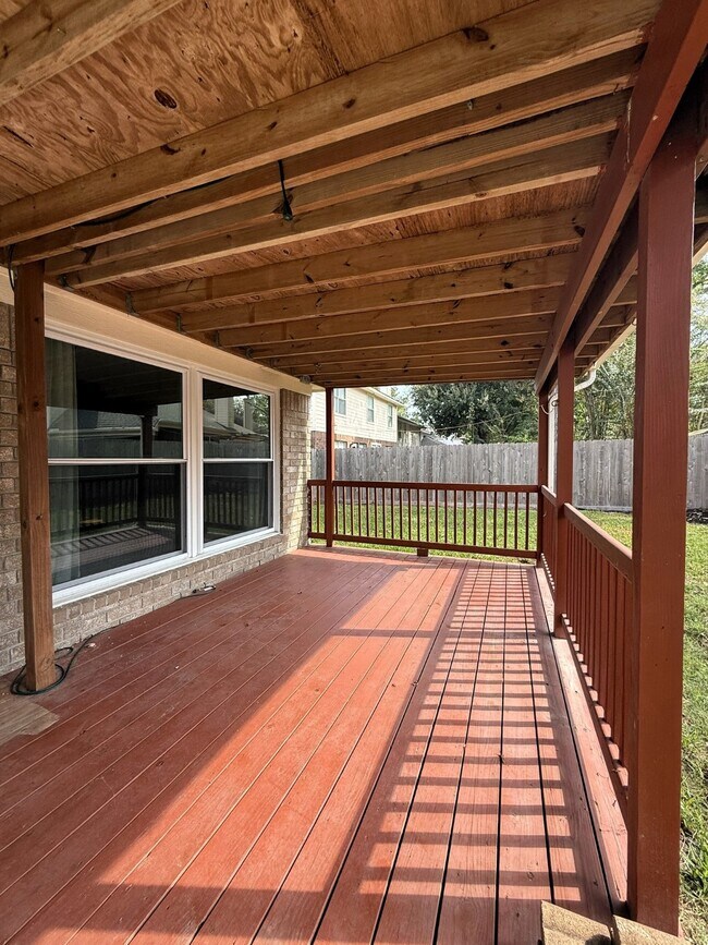 Building Photo - 5730 Forest Timbers Dr
