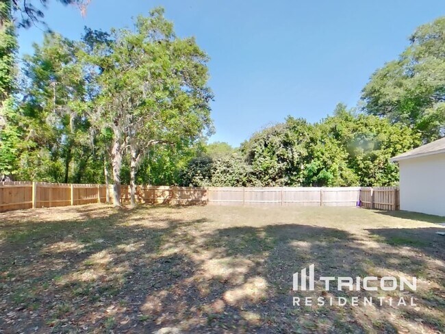 Building Photo - 6 Sweetgum Ct N