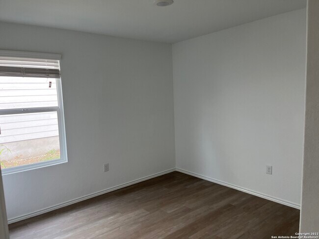 Building Photo - 6507 Scarecrow Wy