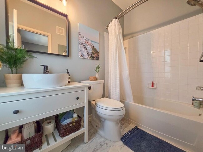 Building Photo - 5303 Arapaho Ln