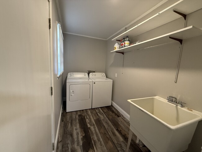 Building Photo - 210 Worthey Trail