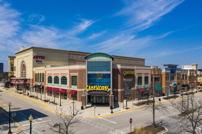 Building Photo - 908 Long Meadow Dr