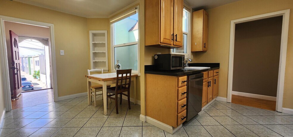 Kitchen: 13' 2" x 6' next to Breakfast nook: 7'5" x 8'7" - 245 Concord St