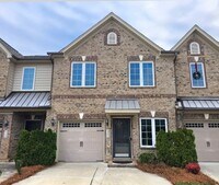 Building Photo - 716 Carneros Ci