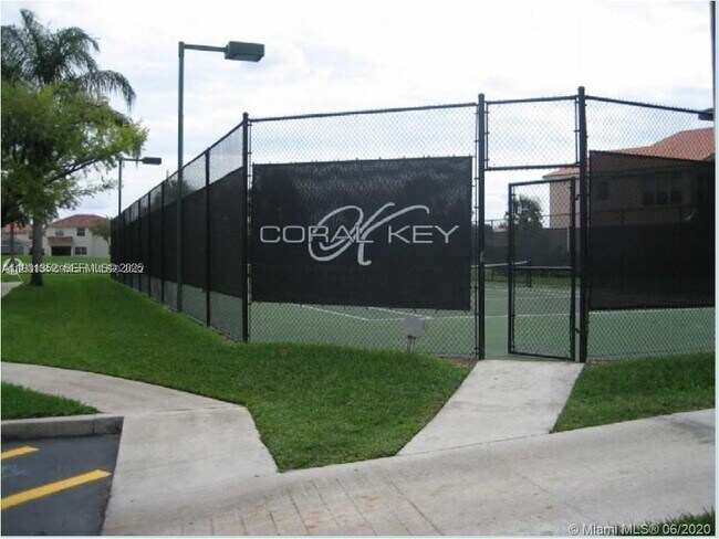 Building Photo - 3370 Pinewalk Dr N