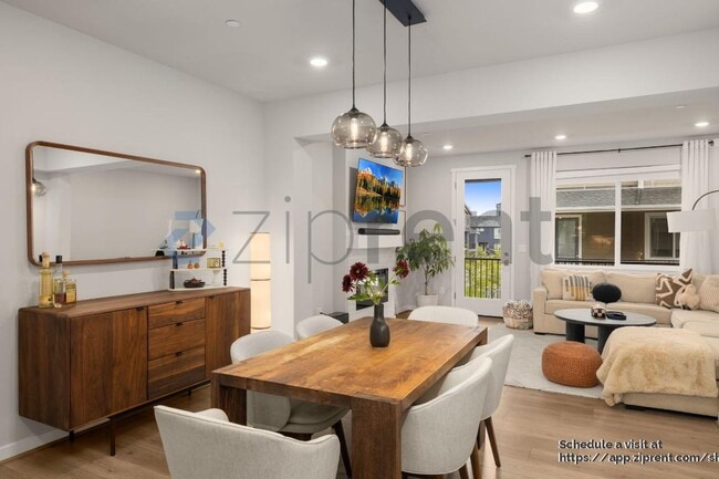 Building Photo - 12124 NE 194th Ct