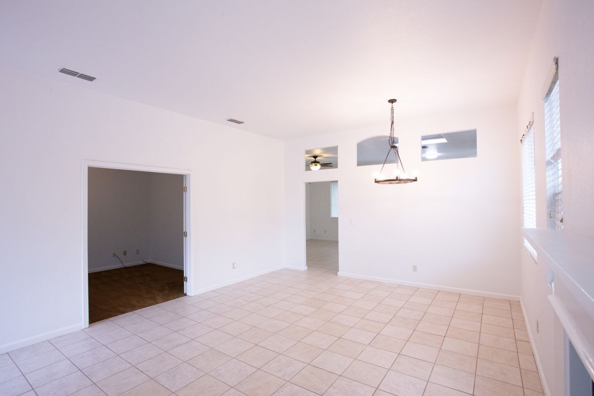 Building Photo - 6621 Rabbit Hollow Way