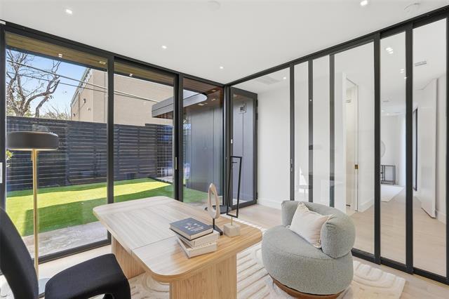 Building Photo - 6822 Victoria Ave