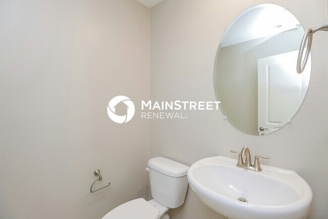 Building Photo - 4 Bedroom Pet-Friendly Home in Phoenix, AZ...