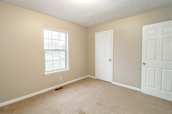 Building Photo - 330 Hugh Hunter Rd