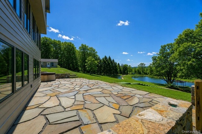 Building Photo - 3531 NY-82