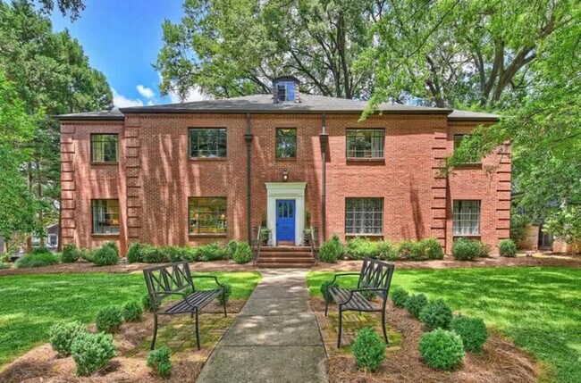 Building Photo - 600 Hermitage Ct