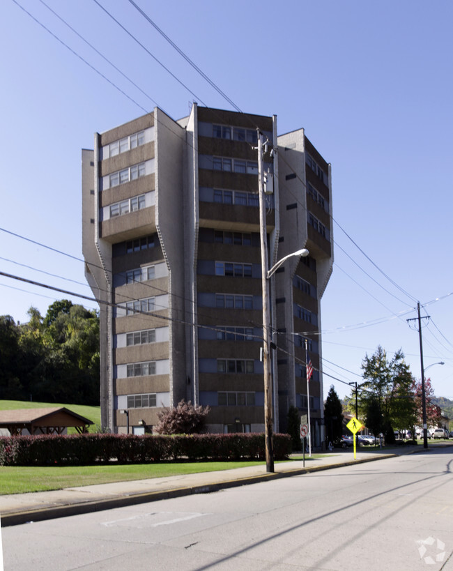 Building Photo - West Gate Manor