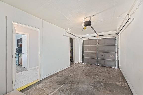 Building Photo - 8524 Dryfield Dr
