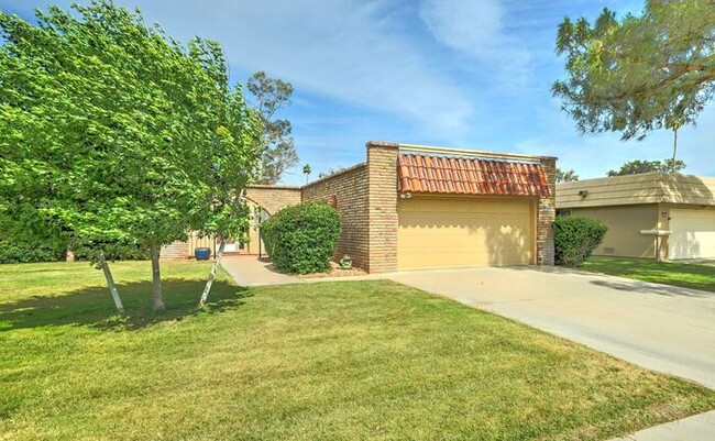 Building Photo - 55+ Age Restricted Community READY TO VIEW...