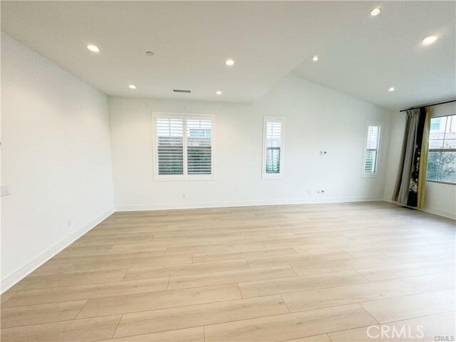 Building Photo - 148 Sabbia