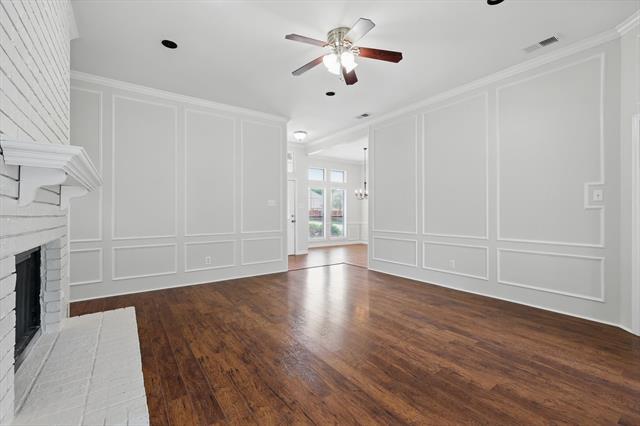 Building Photo - 501 Meadowood Ln
