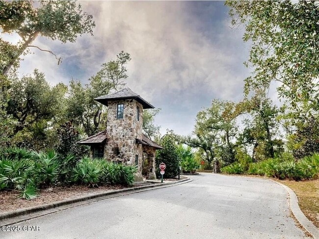 Building Photo - 3555 Sanctuary Dr